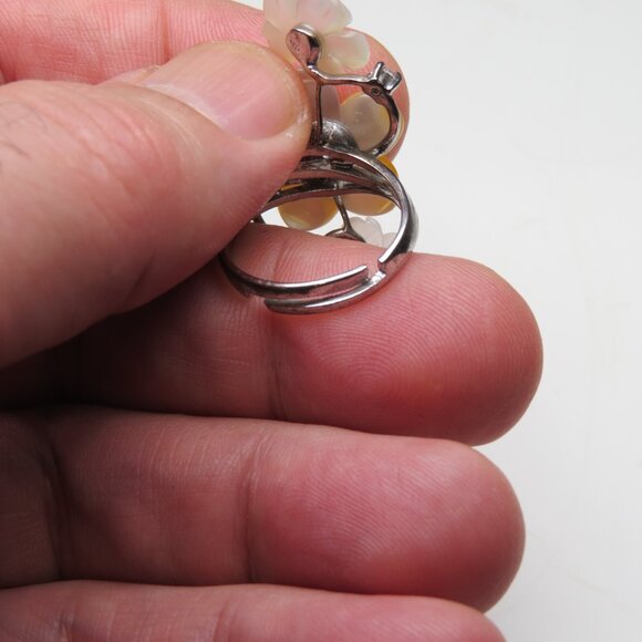 *925 Sterling Silver Diamond Flower shells  Ring - Picture 4 of 4